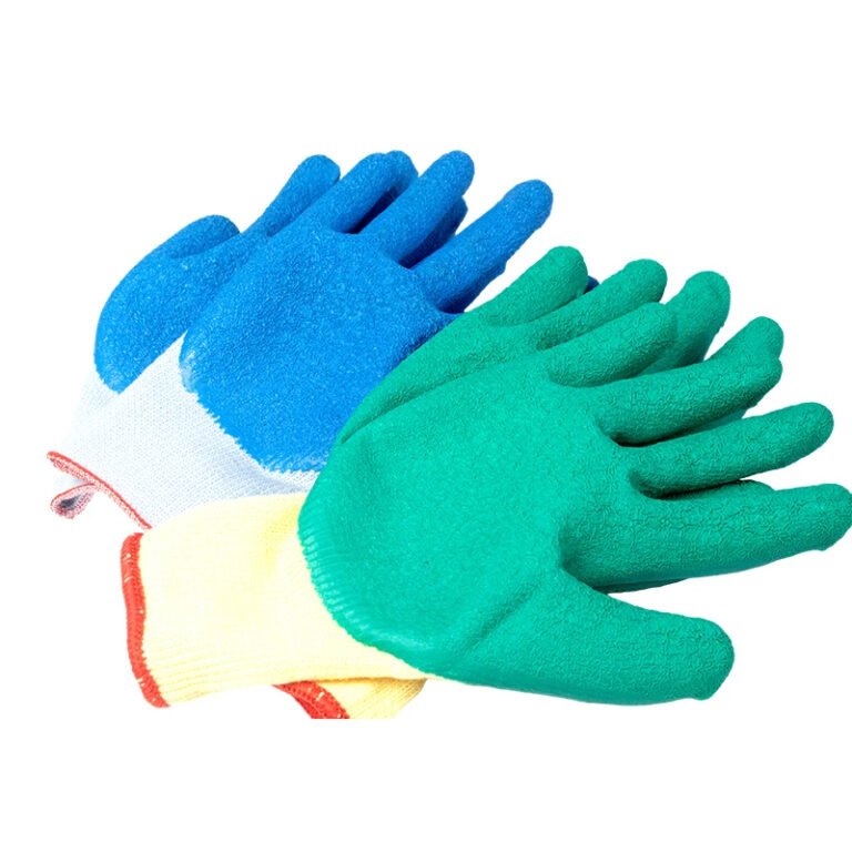 Gants froissés enduits de latex